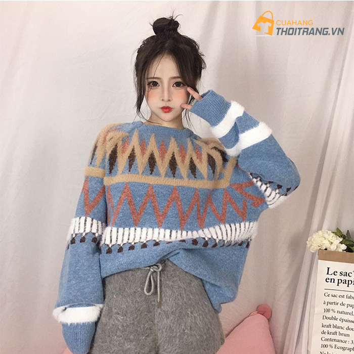 Áo len thổ cẩm sành điệu cho nữ 