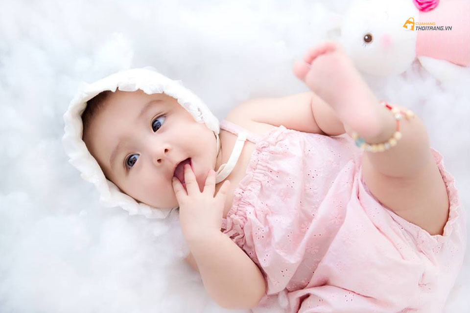 Kinh nghiệm chọn mũ cho trẻ bố mẹ không nên bỏ qua