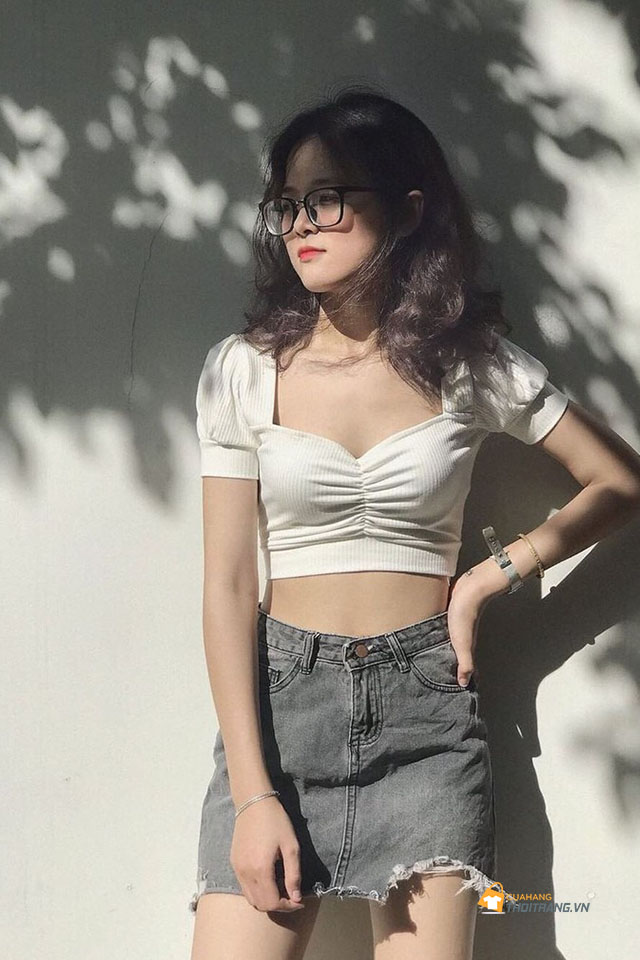 Áo croptop chun ngực