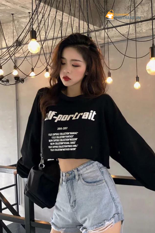 Áo croptop dáng rộng phong cách hàn quốc